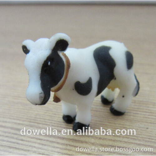 custom mini plastic animal toy of cow